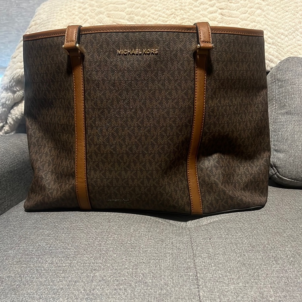Michael Kors Tote